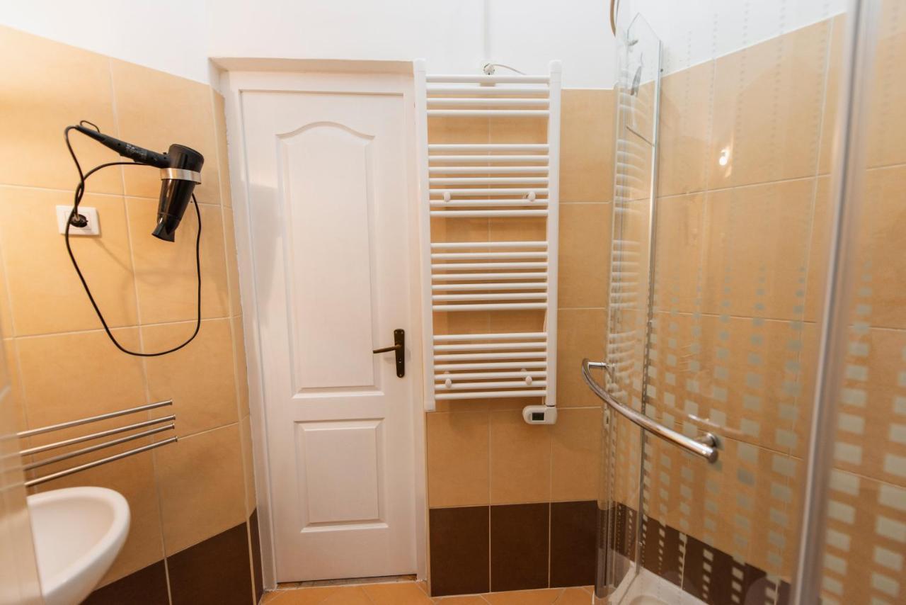 Heart Of Pecs Apartman Free Parking 外观 照片